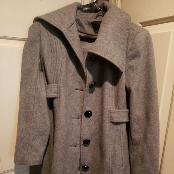 Jacket - Picture 1 of 4